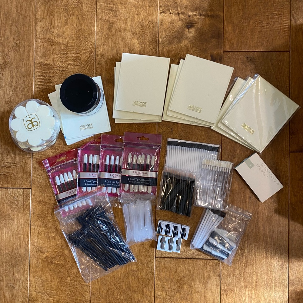 Arbonne Green and White Seller Performance